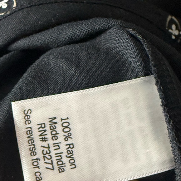 Croft & Barrow Sleeveless black Print Blouse - Picture 5 of 6